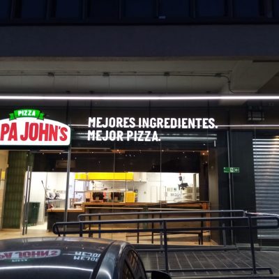 PAPA JOHNS 3